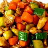 鶏肉の中華風味噌炒め Chinese Style Stir-Fried Chicken with Miso Sauce（中華料理 華景園）
