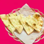 ココナッツナン ( coconut nan )（インドネパールレストランCHANDRAMA）