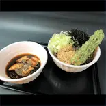 ちくわ天鶏そば（なぜ蕎麦にラー油を入れるのか。五反田店）