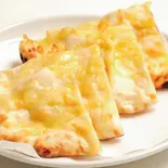 チーズナン Cheese Naan(タラキッチン 錦糸町店)