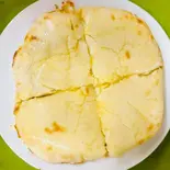 チーズナン Cheese Naan（Namaste Indian ＆ Nepali Restaurant）