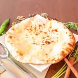 チーズナン Cheese Naan(OSAKA HALAL RESTAURANT)