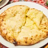 チーズナン Cheese Naan（NAMASTE TOKYO）