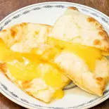 チーズナン Cheese Naan（インド・ネパール料理 Arushi）