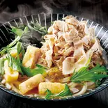 柚子胡椒を効かせた “肉増し(2倍)”うどん【深夜】（旨い出汁！ “柚子胡椒を効かせた旨出汁うどん” “山椒の香りがたまらない 蕎麦屋のカレーうどん” “旨辛キムチうどん” 土佐堀 かすみ庵）