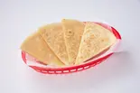 ケサディーヤ Quesadillas（フリホーレスブリトー＆サラダ 麻布十番）