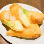 海老とアボカドのチーズ春巻き（12種野菜とスーパーフードの腸活サラダ SUPER FOOD SALAD TOKYO）