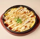 とん平焼き（和牛と海鮮浜焼き うしQかきQ）