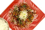 特製麻辣・唐揚げ弁当（小さな食堂 uii meals）