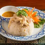 98.カオマンガイ Chicken garlic rice（タイ国料理ベンジャロン）