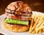 DOUBLE BURGER（CHUNK BURGER STAND）