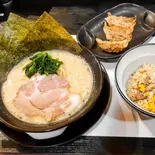 ラーメン 餃子 半チャーハン(善喜家)