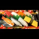 にぎり八貫(Regular 8 pieces)（すし処 まる辰 練馬大泉学園前店）