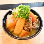 牛タン煮込み（塩ホルモン やけん）