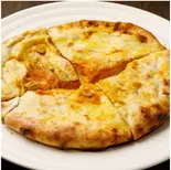 ガーリックナン【GARLIC NAN】（グラス 月島店）