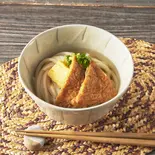 味しみしみお揚げのきつねうどん（大阪名物！肉吸い「千日屋」 三宮南店）