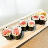 鉄火巻1人前(3本)*写真は一本です。（鮨處八千代 飯田橋店）