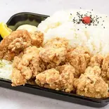 1キロチーズからあげ弁当(【メガ盛り‼】1キロ弁当工房 肉MAX!! 大盛りからあげお弁当店)