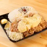 1キロチーズからあげ弁当（デカ盛り弁当 はるき 大通店【唐揚げ弁当屋】）
