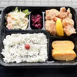 からあげ弁当（ダイニングkitchenどん）