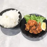 からあげ弁当（中華酒場アイニー）