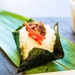 〇牛しぐれ Beef Shigure（魚屋のおむすび丸徳）