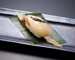 江戸前スズキ昆布〆 Sea Bass with marinated kelp(東京寿司 ITAMAE SUSHI アクアシティお台場店 Tokyo Sushi Itamae Sushi AQUA CITY ODAIBA)