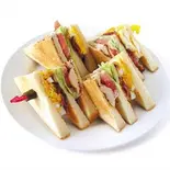 クラブハウスサンド（那吾弥珈琲店）