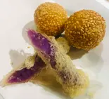 黒胡麻団子と紅芋スティック（Chinese kitchen bar雪家）