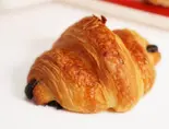 チョコクロワッサン（オイシイパンヤ）