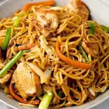 チキンチョウミン Chicken Chow Mein（Himalayan Gurkha Kitchen Restaurant＆Bar）