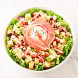 生ハムと温泉たまごのアボガドサラダ（サラダボウル専門店Salad Life(サラダライフ)）