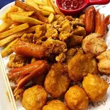 揚げ物セット・唐揚げ(4個)＆フライドポテト(200g)＆ 粗挽きソーセージ(5本)（Hawaiiアサイーボウル 栄養満点 fruit acai bowl 高田馬場店）