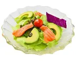 Salmon ＆ Avocado Saladサーモンアボカド サラダ（Asian Dining MANASLU）