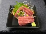 【期間限定大間マグロ刺身】 中トロ / Oma Bluefin Tuna Medium Fatty Sashimi（【海鮮丼×焼肉弁当】よろず屋）
