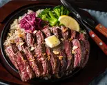 [ヘビー]牛ハラミバターステーキ＆ガーリックバターライス / ハラミ300g＆ガーリックライス400g（禁断のハラミバターステーキライス Mr.ハラミ 元住吉店）
