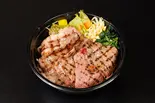 上ロース・上カルビ弁当（炭火焼肉 神楽）