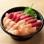 でか盛りまぐろサーモン丼（【元祖】でか盛り海鮮問屋 すすきの店）