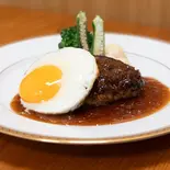 オニオンエッグハンバーグ（洋食 ゆう）