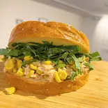 ツナコーン&ほうれん草サンド(LogLog)