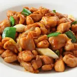 鶏肉とカシューナッツ炒め (腰果鶏丁)(広東料理 港味)