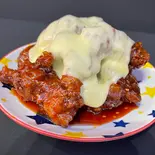チーズヤンニョムチキン Mサイズ(150g トッポギ入り)Cheese  yangnyeom chicken(M size)（キングケバブ）