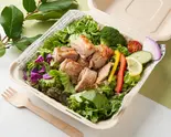 グリルチキンと12品目野菜サラダ Grilled Chicken Salad（ヘルシー＆グリル マドズ 神田淡路町店）