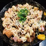 お肉たっぷりチャーマヨ丼(ゴールデン酒場SANGO-YA)