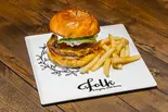 チリチーズバーガー(folk burgers & beers)