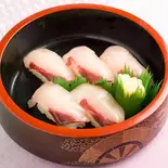 かんぱち 1貫（出前寿司千両箱 総本店）