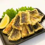 グルクン唐揚げ（居酒屋 乱）