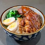 紅焼牛肉丼（久一 中華料理）