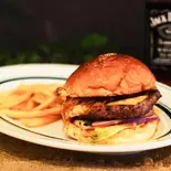 チェダーチーズバーガー  Cheddar Cheese Burger（CAFE IBIS）