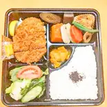 ロースとんかつ弁当（ベーカリーカフェ ブルーエルフ）